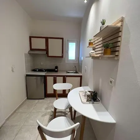 Mesolóngion Alexandros Apartments מראה חיצוני תמונה